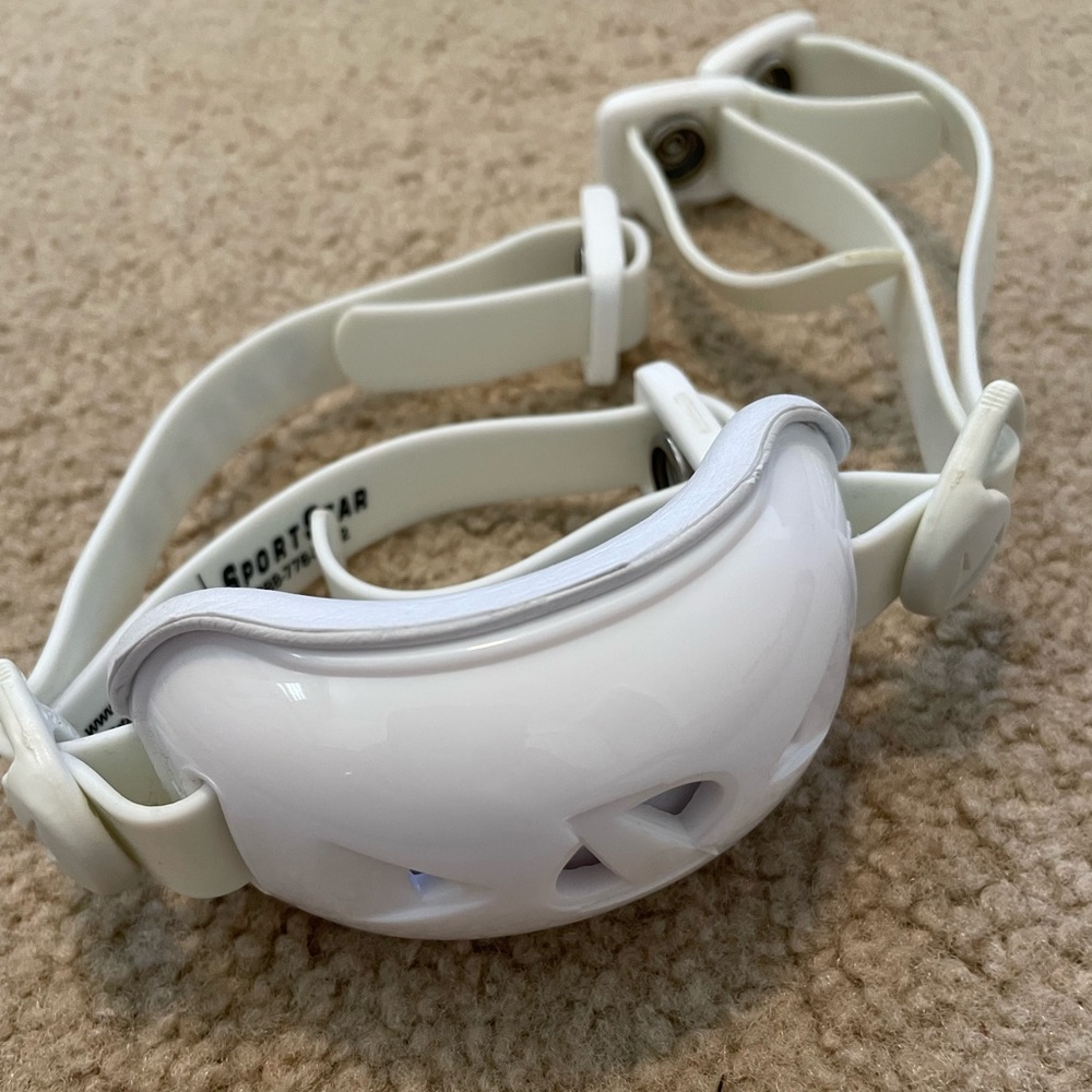 Football Helmet chin strap - youth - Sportstar - excellent condition